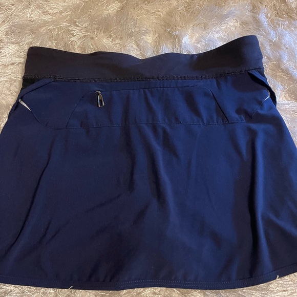 Ralph Lauren active skirt - Picture 2 of 7